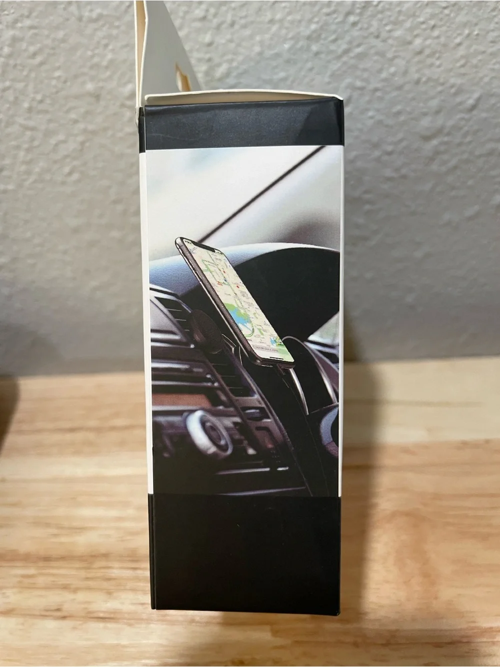 Magnetic Air Vent Mount - Black - NWT